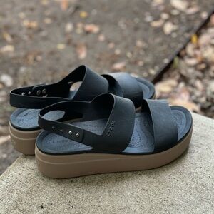 Crocs Brooklyn Low Wedge Sandal